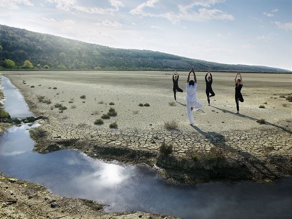action-set-yoga-indian-saltpans